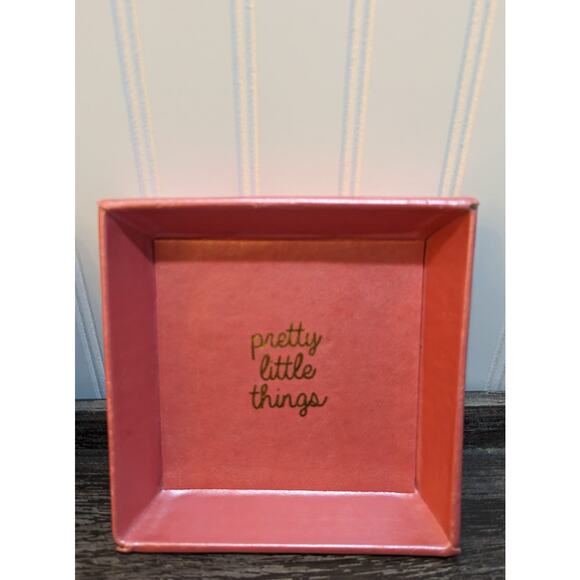 Decorative Aqua and Pink Trays - Picture 3 of 5